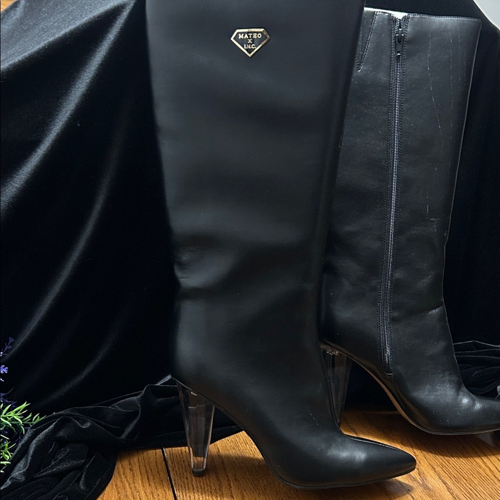 NWB MATEO x INC CLEAR HEELED BOOTS 11M